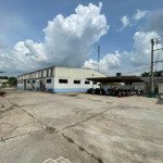 Chủ Cần Sang Nhượng Lại Nhà Xưởng Mặt Tiềncó Thương Lượng824.
Vị Trí: Xã Lương Bình, H. Bến Lức, T. Long An