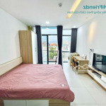 Thuê ngay 1pn tại nguyễn gia trí gần trường đh hutech. giá 7tr5. lh 0909397366