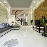 Cần bán gấp nhà đường bàn cờ quận 3 40m2 giá 3ty420 . lh 0932861530 vân