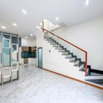 Cần sang nhượng nhà giá rẻ đông hưng thuận quận 12, dt 80m2 shr đang cho thuê 6tr/tháng