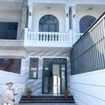 Nhà 1 trệt 1 lầu mặt tiền chủ cần bán gấp 65m2 ngay quận 12 đang cho thuê 6tr/tháng shr