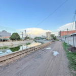 Ngợp bank 5 tỷ mtkd tl15. 3 tầng. 4pn, đường view kênh. 4x40m, 160m2 27tr/m2