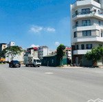 Sát lô góc 2 mặt tiền trục đường sát vườn hoa công viên,hót nhất tdc ngọc thụy-lb.đường 14m vỉa h