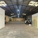 Cho thuê kho 770m2 mặt tiền xa lộ hà nội - tp thủ đức