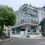 Siêu hiếm ! mặt phố lâm hạ hồng tiến 3 mặt tiền. 259m2, 6t, mt 7m, giá 124tỷ. kinh doanh đỉnh cao