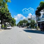 đoàn khuê trục vip của khu,đường 11m5, giá bán 7 tỷ, 100m2