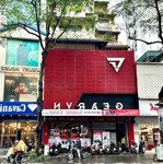 Hot.cho Thuê Nhà Mặt Phố Hàng Bè. 65Mx2T , Mặt Tiền 5M. Mặt Tiền Cực Đỉnh Nhận Diện Thương Hiệu Tốt