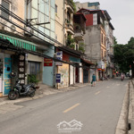 Bán nhà mặt phố quan nhân 160 m2, giá 26 tỷ