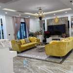 Chính chủ bán căn 3n 2wc dt 85m2 giá 5.4 tỷ full nội thất cao cấp tại chung cư le grand jardin