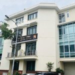 Cho thuê mbkg phố trần phú dt 600m2 tầng 1 mt 20m thông sàn riêng biệt giá thuê 154.860đ/m2/th