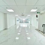 Chính chủ vp 80m2 hoà hưng quận 10 - 18 triệu - ban công đẹp mới