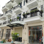 Nhà kẹt tiền cần bán căn nhà đường võ thị liễu, kdc an ninh 24/24 giá tốt
