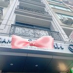 Bán nhà mặt phố cầu giấy, 45m2, nhà mới, full nội thất, kd đỉnh. vỉa hè trước sau, hơn 30 tỷ