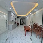 Bán nhà 30m- 5 tầng mới gần chợ xuân đỗ - cự khối. giá rẻ nhất khu vực