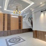Cho thuê nhà 1 trệt 1 lầu 3pn 3wc 6x12m hẻm huỳnh tấn phát quận 7