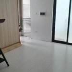 Lý nam đế 70m2, mt 4.8m, dường 10m, hot! 50 ô tô, đỗ trong nhà ngoài sân. kinh doanh bất chấp.