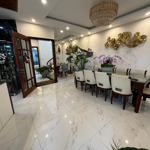 Cực hot, nhà mặt phố trung hòa giá chỉ 84 tỷ, vị trí đẹp, thiết kế hiện đại, sổ đỏ chính chủ