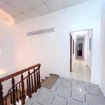 Bán nhà mặt tiền kinh doanh, nhà 3 tầng diện tích: 100m2 tại thành phố dĩ an, bình dương