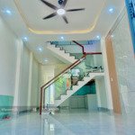 Bán gấp nhà 1 trệt 1 lầu sân xe ôtô sổ riêng thổ cư, gần trường tiểu học nguyễn thái học
