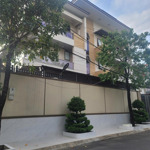 Bán nhà giá rẻ diện tích to đường lớn thủ đức 168m2