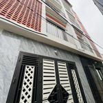 Bán nhà vị trí đắc địa tại đông la,hoài đức,5 tầng nhà mới