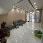 Bán Nhà Giá Ngon Tại Phố Tứ Liên. 72M-4 Tầng Kiên Cố-5 Ngủ - Zá 8,6Tỉ. Ô Tô Đỗ Cửa.