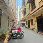 Bán nhà hoàng quốc việt 55m x 5 tầng x mt 5m . giá : 18tỷ . lô góc - kinh doanh - 3 mặt ngõ oto