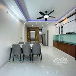 Bán nhà đẹp xây mới 6 tầng thang máy phạm văn đồng, nội thất xịn, ngõ thông, gần phố