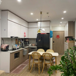 Bán cc toà sa3 vinhomes smart city hn, 5,7 tỷ, 81.4m2, 3pn, 2wc, đầy đủ nội thất, hướng tây bắc