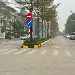 Chính chủ gửi bán lô shophouse giá rẻ, trục chính 36m tại vinhomes thăng long