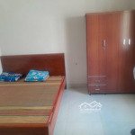 Trống căn hộ hộ cho thuê, phòng rộng thoáng có cửa sổ dt: 20 m2