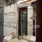 Cho Thuê Nguyên Căn Nhà Phố Nguyễn Văn Cừ - Gia Thuỵ - Ô Tô Tránh, Đỗ Ngày Đêm - 4 Phòng Ngủ- Đủ Nội Thất.