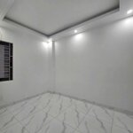 Nhà 3 tầng - căn góc - gần chợ - ô tô đỗ cửa - full tiện ích xung quanh