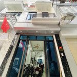 Siêu hiếm bán nhà tại phố vũ tông phan,39m2,kinh doanh,ô tô đỗ cửa,khu víp,giá chỉ 9,5 tỷ