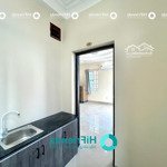 Khai trương studio tách bếp full nội thất mới, 2 cửa sổ lớn view kính, hỗ trợ giữ phòng.