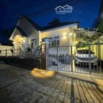Villa Sân Vườn 200M2 Gần Khu Du Lịch Thũng Lũng Tình Yêu _Tp Đà Lạt. Giá Cực Tốt , Chỉ 8,8 Tỷ