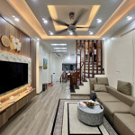 Siêu phẩm hoàng mai, 45m 5t mt4,2m, ngõ thông phân lô, ô tô đỗ cửa, thoáng trước sau