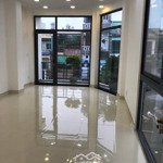 Hàng kín,bán nhà mt võ văn kiệt ,p10, quận 5m, ngang 17, dái 19, giá 75 tỷ ,mua siêu lời
