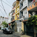 Bình thạnh, p13 - xe hơi ngủ- 78m2 (4.5mx17m) - hẻm sạch, nhà đẹp -5 lầu- tiện kinh doanh - 11.5 tỉ