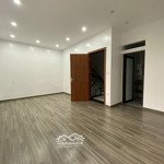Bán nhà xây mới cực đẹp mặt ngõ ngô gia tự - nhà 4 tầng đầy đủ công năng - ô tô đỗ cửa