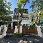 Bán biệt thự hưng thái nhà đẹp - full nội thất - thiết kế sang trọng. khu compound an ninh. em luân