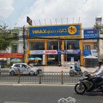 Bán nhà mặt tiền trường chinh, q. tân bình - dt: 12x30m - 3 tầng - hđt: 350 triệu - giá bán: 60 tỷ