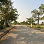 Khu đô thị số 4,diện tích122,5m2, vị trí sạch đẹp.