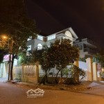 Biệt thự 2 mặt tiền kdc sông đà, dt 16m x 23m, 1 trệt 1 lửng 2 lầu sân vườn rộng, giá 42tr/ tháng.