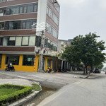 Mặt phố trịnh vẫn bô - lô góc 2 mặt đều ô tô- kinh doanh ngay ngã tư trịnh văn bô và phương canh.