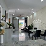 Cho thuê căn hộ 3pn 2wc 89m2 + 25m2 sân tại sky garden 2, phú mỹ hưng quận 7, giá 35tr/tháng