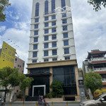 Toà nhà 10 tầng mt trần hưng đạo, dt: 17x20m, 2800m2 sàn, hđt 850tr, chỉ 170tỷ