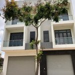 Bán nhà 1 trệt 2 lầu tại thuận giao tp thuận an gía 2ty5