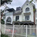 Bán nhà biệt thự 240 m x 4 tầng mặt tiền 10 m giá bán 40 tỷ