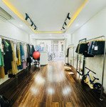 Bán nhà hxh 285 cách mạng tháng 8 quận 10 42m2 3 tầng 3 pn - vừa ở vừa kinh doanh